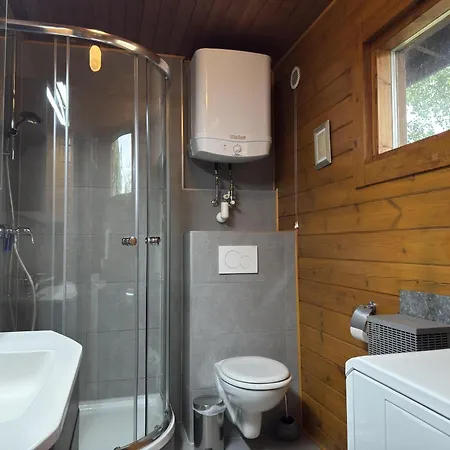 Blockhaus Mit Blick Auf Weide, Nyaraló